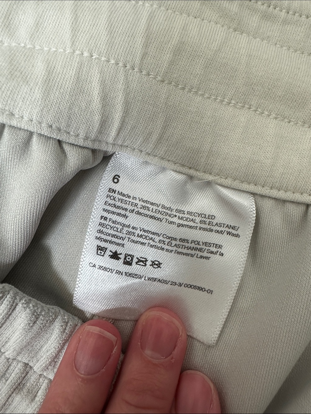 Lululemon Wide Leg Pants - ULTRA COMFY! Size 6 - Picture 2 of 6